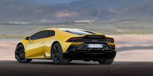 Lamborghini Huracán Evo 2020 amarillo en la pista